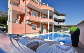 Nice apartment in Solin with Outdoor swimming pool, WiFi and 3 Bedrooms